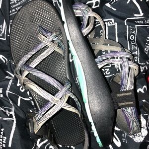 Chacos, 2 strap + toe